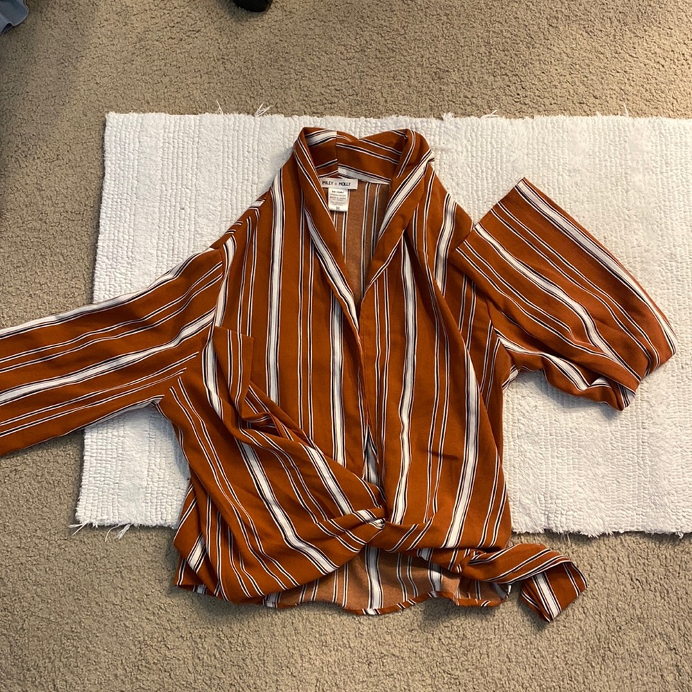 Cropped tie shirt